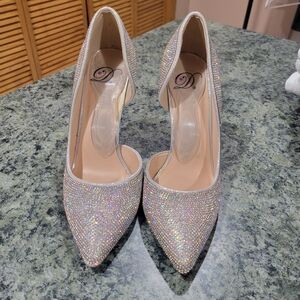 Elegant Silver Glitter Heels for Special Occasions